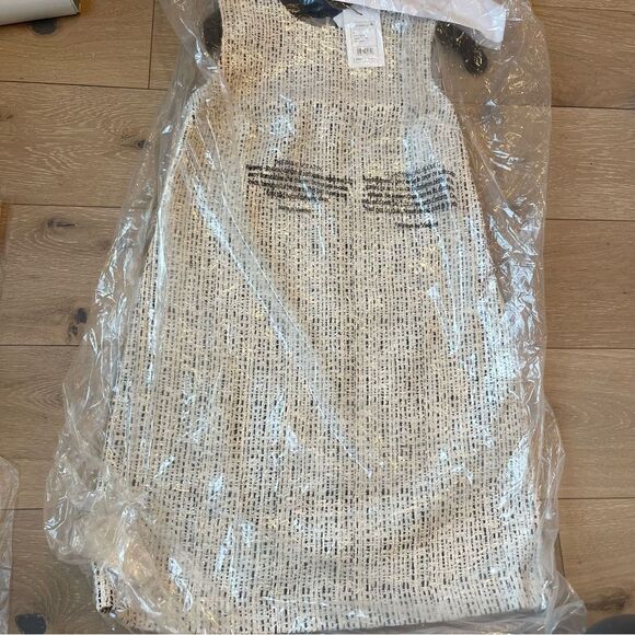 Theory
Easy Shift Dress - Picture 11 of 11